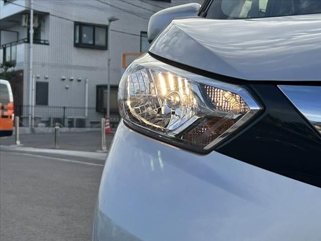 デイズ Ｓ　車検整備付　エマブレ　踏み間違え防止　ＦＲソナー　純正ＣＤオーディオ　電格ミラー　Ａストップ　オートライト　ヘッドライトレベライザー　ベンチシート　アームレスト　マットバイザー（30枚目）