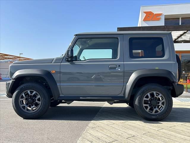 ジムニーシエラ ＪＬ　中期　禁煙車　車検整備付　４ＷＤ　５ＭＴ　ＪＣ用１５インチＡＷ　セーフティサポート　Ａハイビーム　Ｆシートヒーター　スマートキーＸ２　ＥＴＣ　電格ミラー＆ヒーター　フォグ　サイドカーテンエアＢ（11枚目）