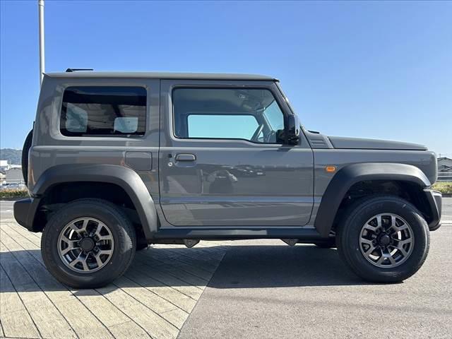 ジムニーシエラ ＪＬ　中期　禁煙車　車検整備付　４ＷＤ　５ＭＴ　ＪＣ用１５インチＡＷ　セーフティサポート　Ａハイビーム　Ｆシートヒーター　スマートキーＸ２　ＥＴＣ　電格ミラー＆ヒーター　フォグ　サイドカーテンエアＢ（12枚目）