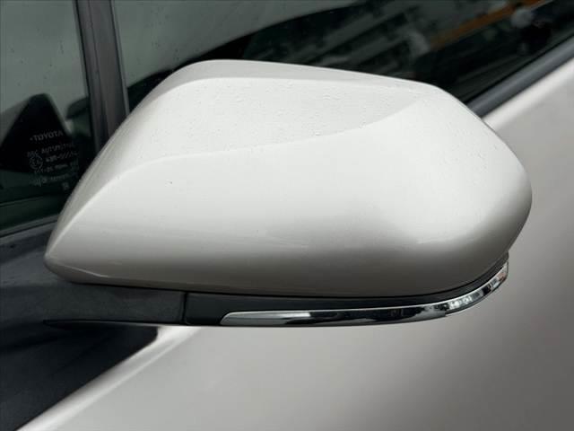 プリウス Sツーリングセレクション 禁煙車 車検整備付 セーフティセンスP オートLEDヘッド&フォグ 合皮シート Fシートヒーター Aクルコン Aハイビーム ETC 純正SDナビ 地デジ BT Bカメラ ステリモ チルトステア(33枚目)