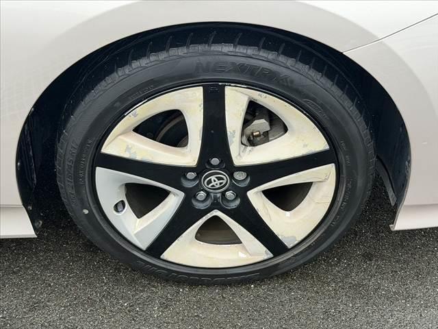 プリウス Sツーリングセレクション 禁煙車 車検整備付 セーフティセンスP オートLEDヘッド&フォグ 合皮シート Fシートヒーター Aクルコン Aハイビーム ETC 純正SDナビ 地デジ BT Bカメラ ステリモ チルトステア(38枚目)