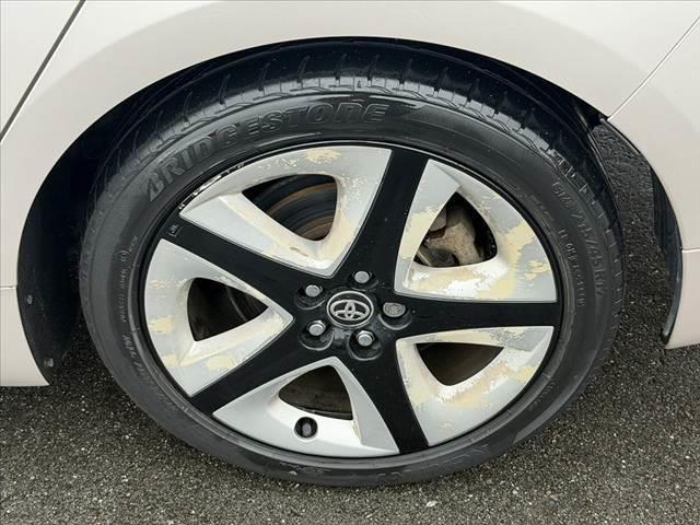 プリウス Sツーリングセレクション 禁煙車 車検整備付 セーフティセンスP オートLEDヘッド&フォグ 合皮シート Fシートヒーター Aクルコン Aハイビーム ETC 純正SDナビ 地デジ BT Bカメラ ステリモ チルトステア(41枚目)