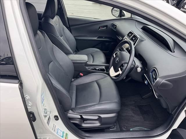 プリウス Sツーリングセレクション セーフティセンスP 禁煙車 車検整備付 オートLEDヘッド&フォグ Aクルコン 純正SDナビ フルセグ BT DVD Bカメ ステリモ ドラレコ ETC 合皮シート Fシートヒーター Pガラス(16枚目)