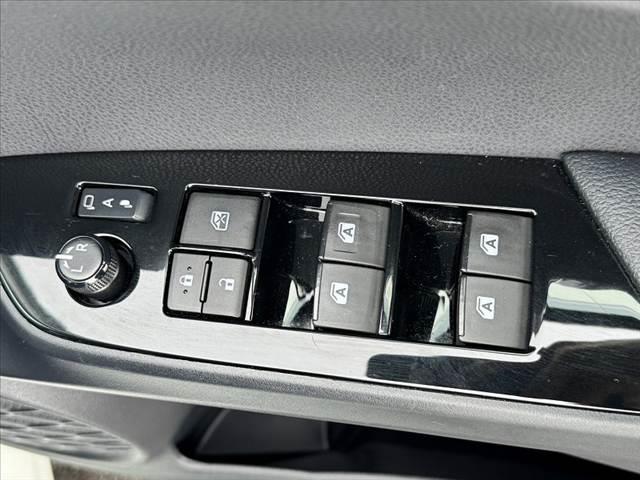 プリウス Sツーリングセレクション セーフティセンスP 禁煙車 車検整備付 オートLEDヘッド&フォグ Aクルコン 純正SDナビ フルセグ BT DVD Bカメ ステリモ ドラレコ ETC 合皮シート Fシートヒーター Pガラス(29枚目)