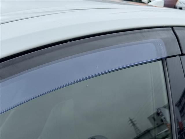 プリウス Sツーリングセレクション セーフティセンスP 禁煙車 車検整備付 オートLEDヘッド&フォグ Aクルコン 純正SDナビ フルセグ BT DVD Bカメ ステリモ ドラレコ ETC 合皮シート Fシートヒーター Pガラス(33枚目)