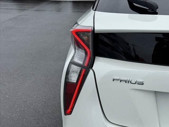 プリウス Sツーリングセレクション セーフティセンスP 禁煙車 車検整備付 オートLEDヘッド&フォグ Aクルコン 純正SDナビ フルセグ BT DVD Bカメ ステリモ ドラレコ ETC 合皮シート Fシートヒーター Pガラス(38枚目)