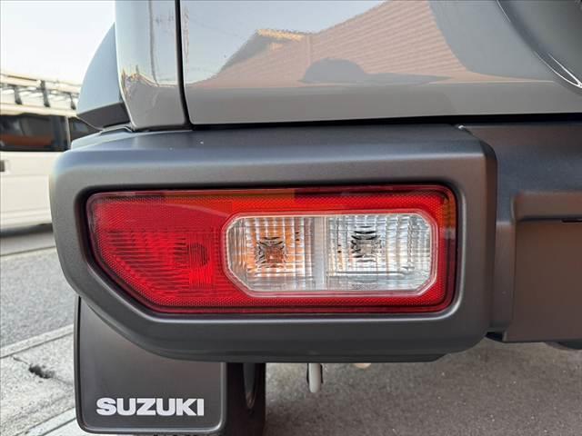 ジムニーシエラ JL 禁煙 OPグリル JC用AW セーフティサポート オートライト Aハイビーム スマートキーX2 社外SDナビ フルセグ BT DVD Fシートヒーター レザー調シートカバー ETC ドラレコ(35枚目)