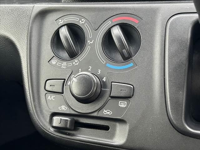 ワゴンR FA 中期 セーフティサポート Aハイビーム Rセンサー 誤発進抑制 キーレス スペアキー 純正CD オートライト 電格ミラー Pガラス ベンチシート アームレスト 助手席下BOX マットバイザー(22枚目)