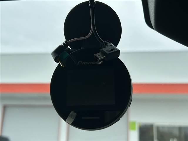 スペーシア ハイブリッドX 禁煙車 両電スラ 電子P ブレーキホールド セーフティS Aクルコン 社外ナビ BT Bカメラ スマートキー ETC ドラレコ オートLED Aハイ Fシートヒーター Pガラス Rロール(31枚目)