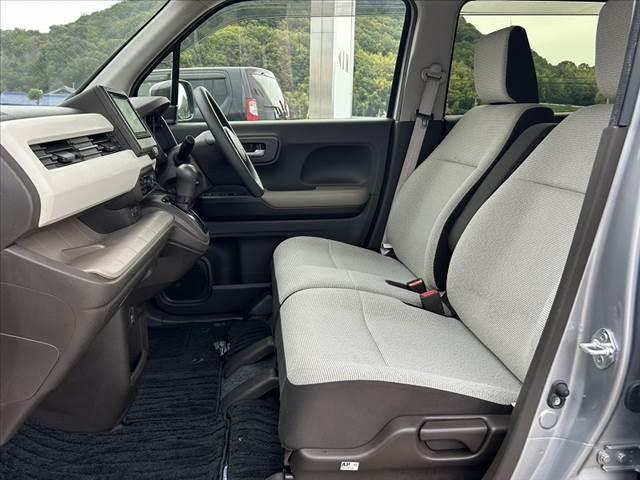 納車整備ついても第三者機関の指定工場で分解記録（法定整備）を実施し、車検を基準に不具合箇所、消耗部品は改善して納車させていただきます。