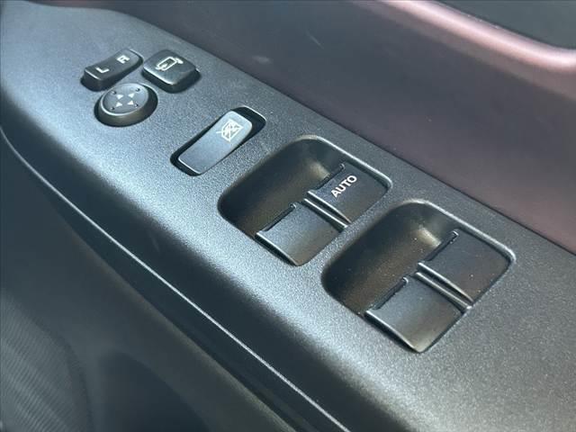 スペーシアカスタム ハイブリッドＸＳ　禁煙車　全方位Ｍ　９インチメモリナビ　フルセグ　ＢＴ　セーフティサポート　両電スラ　純正１５ＡＷ　オートＬＥＤ　スマートキーＸ２　ＥＴＣ　Ｆシートヒーター　コンビシート　Ｒテーブル　サーキュレーター（27枚目）