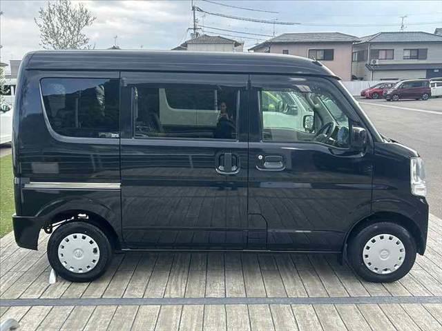 ＮＶ１００クリッパーバン ＧＸ　車検整備付　５ＭＴ　エマブレ　車線逸脱警報　Ａハイビーム　オートライト　Ｐセンサー　ＥＴＣ　キーレス　スペアキー　電格ミラー　ＵＳＢソケット２ケ　ＡＣソケット　ヘッドライトレベライザー　横滑り防止（11枚目）