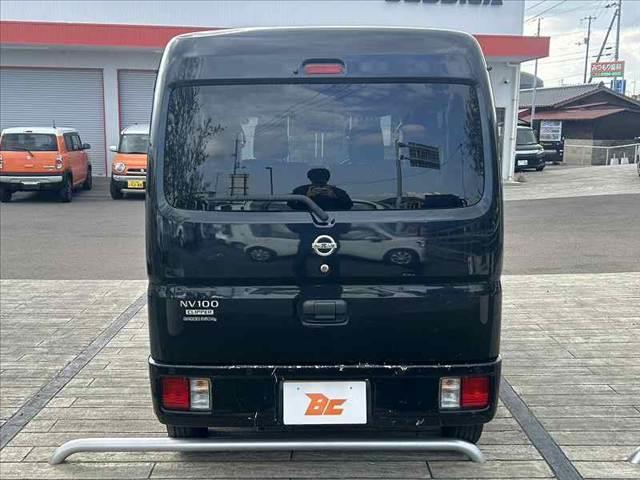 ＮＶ１００クリッパーバン ＧＸ　車検整備付　５ＭＴ　エマブレ　車線逸脱警報　Ａハイビーム　オートライト　Ｐセンサー　ＥＴＣ　キーレス　スペアキー　電格ミラー　ＵＳＢソケット２ケ　ＡＣソケット　ヘッドライトレベライザー　横滑り防止（13枚目）