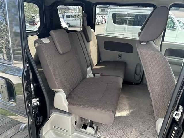 ＮＶ１００クリッパーバン ＧＸ　車検整備付　５ＭＴ　エマブレ　車線逸脱警報　Ａハイビーム　オートライト　Ｐセンサー　ＥＴＣ　キーレス　スペアキー　電格ミラー　ＵＳＢソケット２ケ　ＡＣソケット　ヘッドライトレベライザー　横滑り防止（19枚目）