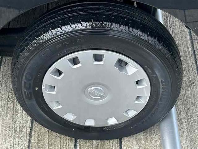 ＮＶ１００クリッパーバン ＧＸ　車検整備付　５ＭＴ　エマブレ　車線逸脱警報　Ａハイビーム　オートライト　Ｐセンサー　ＥＴＣ　キーレス　スペアキー　電格ミラー　ＵＳＢソケット２ケ　ＡＣソケット　ヘッドライトレベライザー　横滑り防止（36枚目）