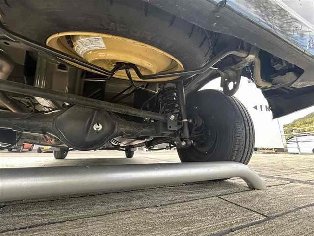 ＮＶ１００クリッパーバン ＧＸ　車検整備付　５ＭＴ　エマブレ　車線逸脱警報　Ａハイビーム　オートライト　Ｐセンサー　ＥＴＣ　キーレス　スペアキー　電格ミラー　ＵＳＢソケット２ケ　ＡＣソケット　ヘッドライトレベライザー　横滑り防止（40枚目）