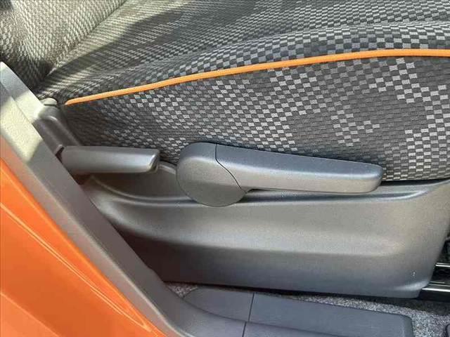 ハスラー Ｘ　後期　車検整備付　デュアルカメラブレーキ　オートＨＩＤ　Ｓエネチャージ　ＣＤデッキ　ＵＳＢ　スマートキー　Ａストップ　チルトステア　シートリフター　シートヒーター　Ｐガラス　電格ミラー　純正１５ＡＷ（26枚目）