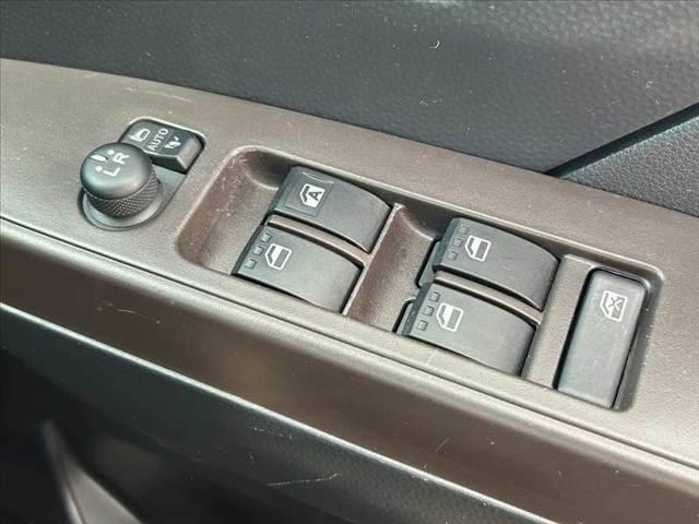 タンク Ｘ　Ｓ　禁煙　ＳＡ２　アルパインナビ　フルセグ　ＢＴ　ＤＶＤ　Ｂカメラ　ステリモ　電スラ　スマートキーＸ２　ＥＴＣ　Ａストップ　チルトステア　Ｐガラス　Ｒロール　電格ミラー　横滑り防止　ＡＣソケット　マット（26枚目）