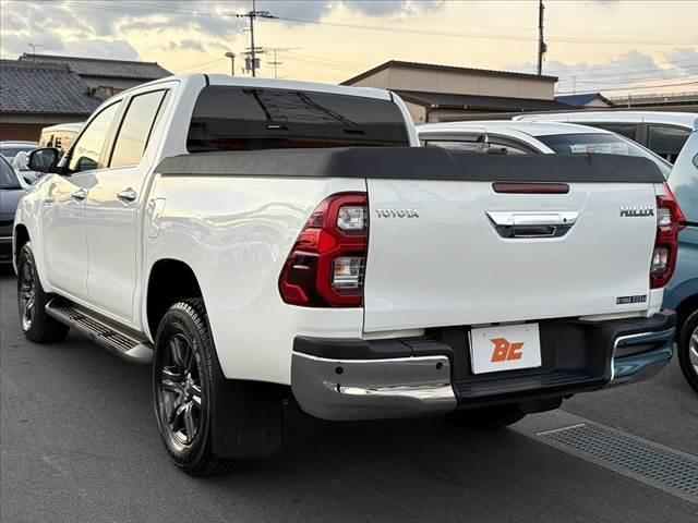 ハイラックス Ｚ　後期　禁煙車　４ＷＤ　ディーゼル　ターボ　純正ナビ　フルセグ　ＢＴ　Ｂモニタ　レーダークルーズ　プリクラ　クリアランスソナー　ＬＤＡ　オートＬＥＤ　Ｐガラス　ＥＴＣ　電格ヒーターミラー　革巻ステア（13枚目）