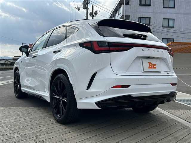 各種オートローンの取り扱いも行っております。（セディナ・ジャックス・オリコｅｔｃ）審査は簡単、免許書さえあれば所得証明など不要で即審査させて頂きます。