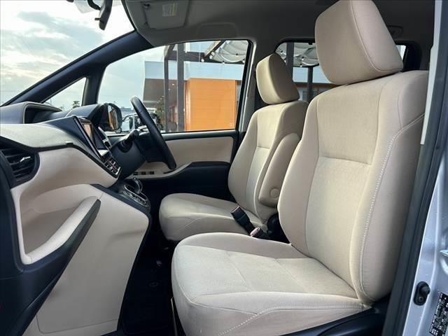 ノア ハイブリッドＧ　禁煙　車検整備付　両電スラ　クルコン　Ｆシートヒーター　スマートキーＸ２　純正ＳＤナビ　地デジ　ＢＴ　ステリモ　Ｂカメラ　置くだけ充電　ＥＴＣ　ドラレコ　Ａコーナーポール　チルトステア　純正１５ＡＷ（17枚目）