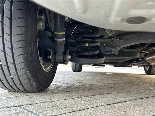 ノア ハイブリッドＧ　禁煙　車検整備付　両電スラ　クルコン　Ｆシートヒーター　スマートキーＸ２　純正ＳＤナビ　地デジ　ＢＴ　ステリモ　Ｂカメラ　置くだけ充電　ＥＴＣ　ドラレコ　Ａコーナーポール　チルトステア　純正１５ＡＷ（43枚目）