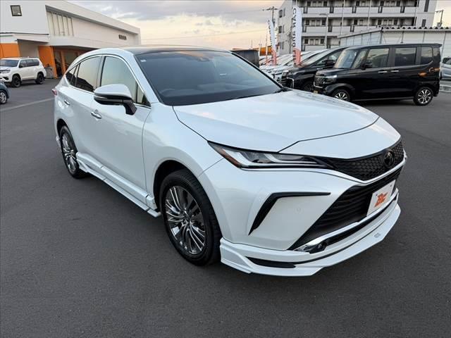 ハリアー Ｚ　レザーパッケージ　禁煙　中期　パノラマルーフ　ＴＯＭ‘Ｓフルエアロ　パノラマモニター　セーフティセンス　ＪＢＬ１２．３型ナビ　フルセグ　ＢＳＭ　Ｐバックドア　カラーＨＵＤ　Ｄインナーミラー　ＥＴＣ２．０　Ｐシート（8枚目）