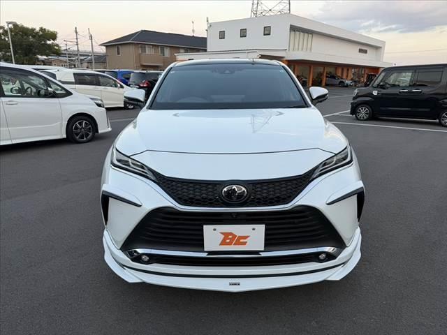 ハリアー Ｚ　レザーパッケージ　禁煙　中期　パノラマルーフ　ＴＯＭ‘Ｓフルエアロ　パノラマモニター　セーフティセンス　ＪＢＬ１２．３型ナビ　フルセグ　ＢＳＭ　Ｐバックドア　カラーＨＵＤ　Ｄインナーミラー　ＥＴＣ２．０　Ｐシート（9枚目）