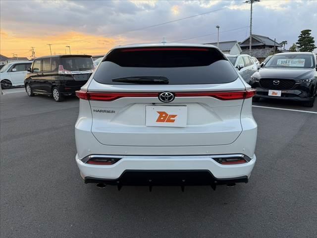 ハリアー Ｚ　レザーパッケージ　禁煙　中期　パノラマルーフ　ＴＯＭ‘Ｓフルエアロ　パノラマモニター　セーフティセンス　ＪＢＬ１２．３型ナビ　フルセグ　ＢＳＭ　Ｐバックドア　カラーＨＵＤ　Ｄインナーミラー　ＥＴＣ２．０　Ｐシート（14枚目）