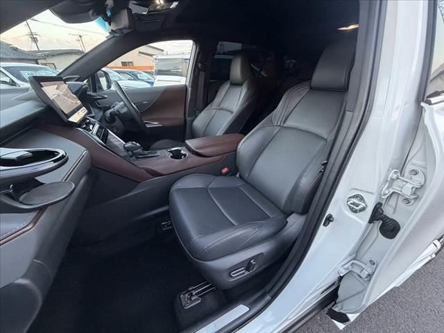 ハリアー Ｚ　レザーパッケージ　禁煙　中期　パノラマルーフ　ＴＯＭ‘Ｓフルエアロ　パノラマモニター　セーフティセンス　ＪＢＬ１２．３型ナビ　フルセグ　ＢＳＭ　Ｐバックドア　カラーＨＵＤ　Ｄインナーミラー　ＥＴＣ２．０　Ｐシート（17枚目）