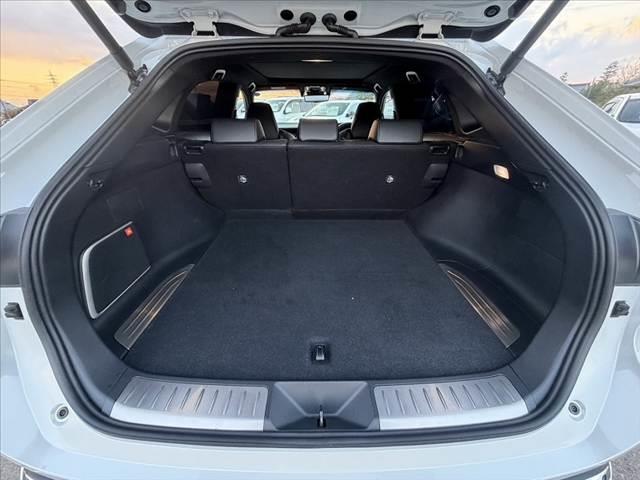 ハリアー Ｚ　レザーパッケージ　禁煙　中期　パノラマルーフ　ＴＯＭ‘Ｓフルエアロ　パノラマモニター　セーフティセンス　ＪＢＬ１２．３型ナビ　フルセグ　ＢＳＭ　Ｐバックドア　カラーＨＵＤ　Ｄインナーミラー　ＥＴＣ２．０　Ｐシート（20枚目）