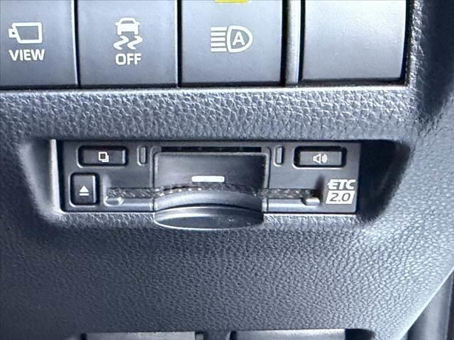 ハリアー Ｚ　レザーパッケージ　禁煙　中期　パノラマルーフ　ＴＯＭ‘Ｓフルエアロ　パノラマモニター　セーフティセンス　ＪＢＬ１２．３型ナビ　フルセグ　ＢＳＭ　Ｐバックドア　カラーＨＵＤ　Ｄインナーミラー　ＥＴＣ２．０　Ｐシート（21枚目）