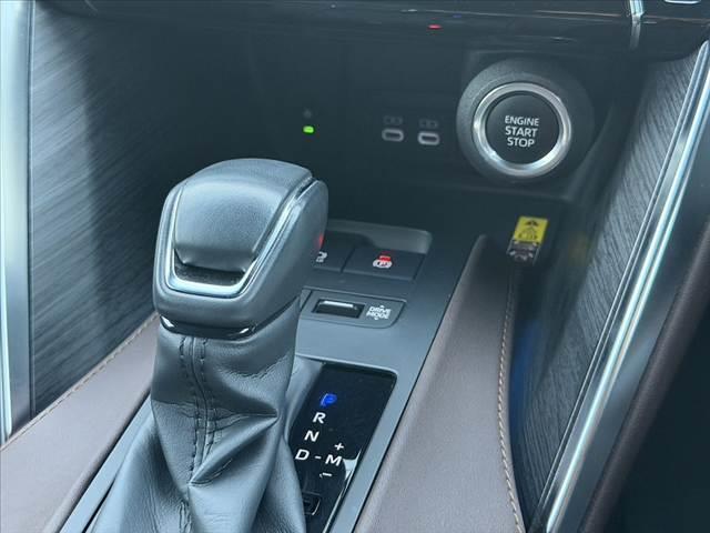 ハリアー Ｚ　レザーパッケージ　禁煙　中期　パノラマルーフ　ＴＯＭ‘Ｓフルエアロ　パノラマモニター　セーフティセンス　ＪＢＬ１２．３型ナビ　フルセグ　ＢＳＭ　Ｐバックドア　カラーＨＵＤ　Ｄインナーミラー　ＥＴＣ２．０　Ｐシート（24枚目）