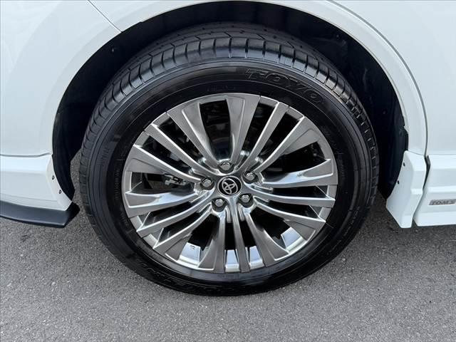 ハリアー Ｚ　レザーパッケージ　禁煙　中期　パノラマルーフ　ＴＯＭ‘Ｓフルエアロ　パノラマモニター　セーフティセンス　ＪＢＬ１２．３型ナビ　フルセグ　ＢＳＭ　Ｐバックドア　カラーＨＵＤ　Ｄインナーミラー　ＥＴＣ２．０　Ｐシート（41枚目）