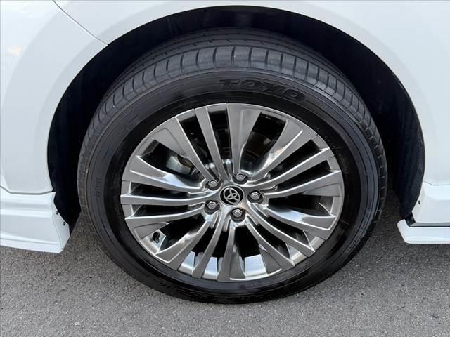 ハリアー Ｚ　レザーパッケージ　禁煙　中期　パノラマルーフ　ＴＯＭ‘Ｓフルエアロ　パノラマモニター　セーフティセンス　ＪＢＬ１２．３型ナビ　フルセグ　ＢＳＭ　Ｐバックドア　カラーＨＵＤ　Ｄインナーミラー　ＥＴＣ２．０　Ｐシート（43枚目）