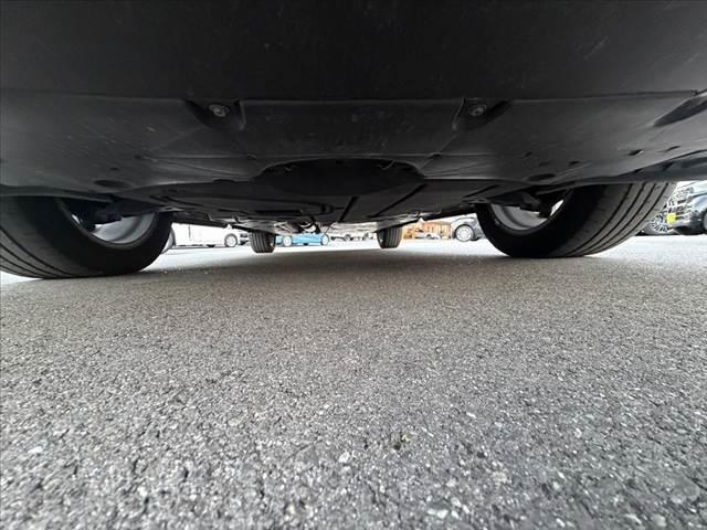 ハリアー Ｚ　レザーパッケージ　禁煙　中期　パノラマルーフ　ＴＯＭ‘Ｓフルエアロ　パノラマモニター　セーフティセンス　ＪＢＬ１２．３型ナビ　フルセグ　ＢＳＭ　Ｐバックドア　カラーＨＵＤ　Ｄインナーミラー　ＥＴＣ２．０　Ｐシート（44枚目）