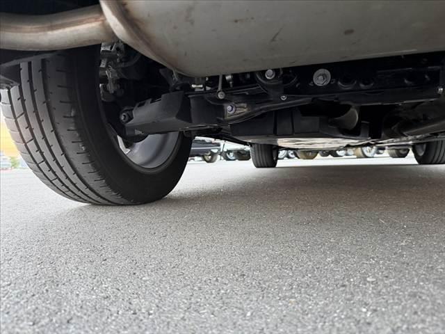 ハリアー Ｚ　レザーパッケージ　禁煙　中期　パノラマルーフ　ＴＯＭ‘Ｓフルエアロ　パノラマモニター　セーフティセンス　ＪＢＬ１２．３型ナビ　フルセグ　ＢＳＭ　Ｐバックドア　カラーＨＵＤ　Ｄインナーミラー　ＥＴＣ２．０　Ｐシート（46枚目）