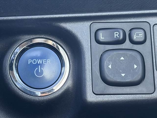 アクア Ｇ　中期　禁煙車　車検整備付　スマートキーＸ２　オートＬＥＤ　フォグ　Ｆシートヒーター　純正ＳＤナビ　フルセグ　ＢＴ　ＤＶＤ　Ｂカメ　ステリモ　クルコン　ＥＴＣ　電格ミラーウインカー　革巻きステア（27枚目）