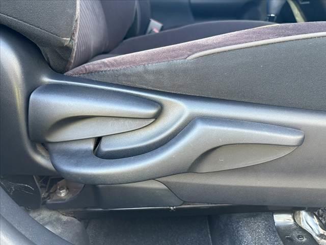 アクア Ｇ　中期　禁煙車　車検整備付　スマートキーＸ２　オートＬＥＤ　フォグ　Ｆシートヒーター　純正ＳＤナビ　フルセグ　ＢＴ　ＤＶＤ　Ｂカメ　ステリモ　クルコン　ＥＴＣ　電格ミラーウインカー　革巻きステア（30枚目）