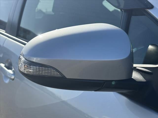 アクア Ｇ　中期　禁煙車　車検整備付　スマートキーＸ２　オートＬＥＤ　フォグ　Ｆシートヒーター　純正ＳＤナビ　フルセグ　ＢＴ　ＤＶＤ　Ｂカメ　ステリモ　クルコン　ＥＴＣ　電格ミラーウインカー　革巻きステア（34枚目）