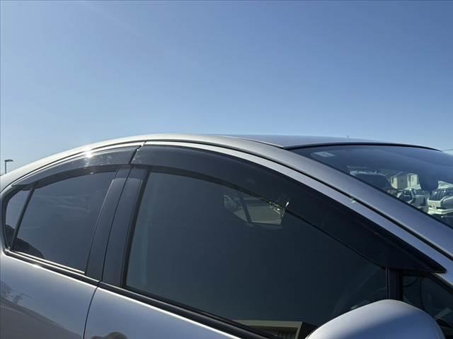 アクア Ｇ　中期　禁煙車　車検整備付　スマートキーＸ２　オートＬＥＤ　フォグ　Ｆシートヒーター　純正ＳＤナビ　フルセグ　ＢＴ　ＤＶＤ　Ｂカメ　ステリモ　クルコン　ＥＴＣ　電格ミラーウインカー　革巻きステア（36枚目）