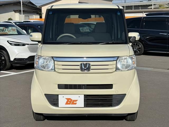 N-BOX G・Lパッケージ 禁煙車 両側電動スライド スマートキーX2 プッシュスタート 純正CDオーディオ ステリモ 電格ミラーウインカー Pガラス チルトステア ベンチシート アームレスト ヘッドライトレベライザー(9枚目)