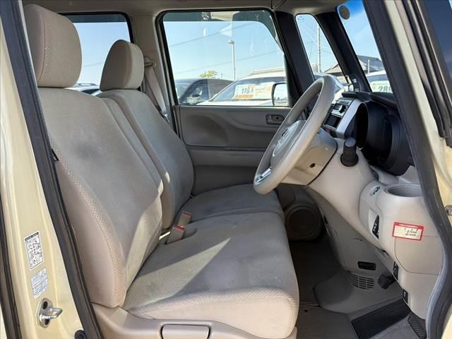 N-BOX G・Lパッケージ 禁煙車 両側電動スライド スマートキーX2 プッシュスタート 純正CDオーディオ ステリモ 電格ミラーウインカー Pガラス チルトステア ベンチシート アームレスト ヘッドライトレベライザー(16枚目)