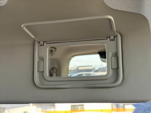 N-BOX G・Lパッケージ 禁煙車 両側電動スライド スマートキーX2 プッシュスタート 純正CDオーディオ ステリモ 電格ミラーウインカー Pガラス チルトステア ベンチシート アームレスト ヘッドライトレベライザー(28枚目)