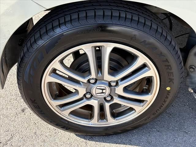 N-BOX G・Lパッケージ 禁煙車 両側電動スライド スマートキーX2 プッシュスタート 純正CDオーディオ ステリモ 電格ミラーウインカー Pガラス チルトステア ベンチシート アームレスト ヘッドライトレベライザー(42枚目)