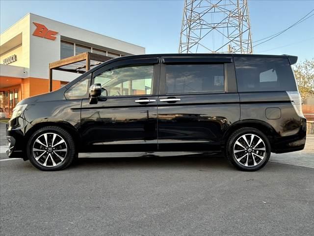 ガラスコーティングなども行っております。プロの業者による、施工ですのでご安心してお頼みください。