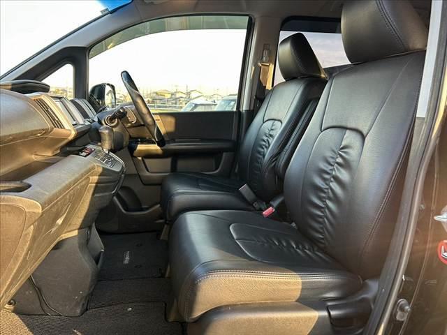 納車整備ついても第三者機関の指定工場で分解記録（法定整備）を実施し、車検を基準に不具合箇所、消耗部品は改善して納車させていただきます。