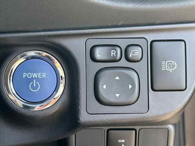 アクア Gブラックソフトレザーセレクション 後期 禁煙車 車検整備付 社外メモリナビ CD ETC エコアイドル エアコン パワステ パワーウィンドウ ヘッドライトレベライザー WSRSエアバッグ Rガラスフィルム施工 マットバイザー(5枚目)