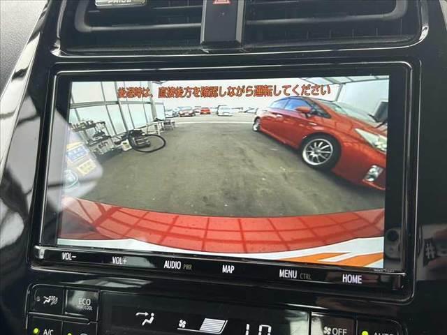 プリウス Ａツーリングセレクション　後期　禁煙車　車検整備付　セーフティＳ　ＢＳＭ　純正９インチナビ　フルセグ　ＢＴ　ＤＶＤ　Ｂカメラ　ステリモ　スマートキー　オートＬＥＤ　置くだけ充電　合皮シート　Ｆシートヒーター　Ｐシート　Ａクルコ（4枚目）