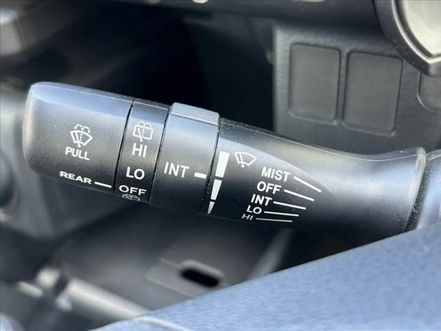 プロボックス DX 車検整備付 後期 AM/FMラジオ 時間調整式間欠前後ワイパー ヘッドライトレベライザー シートリフター ACソケット 電動ミラー サイドバイザー マット オートライト 横滑り防止 バックドアロック(7枚目)